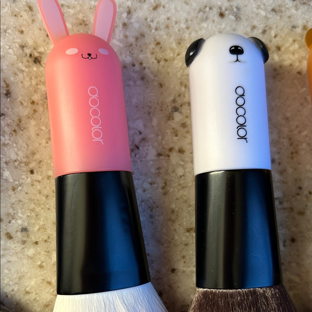 Adorable Animal Makeup Brush Set - Pink, White, Brown, Gray - Picture 4 of 13